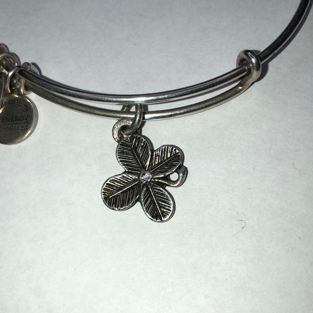 Four leaf clover 🍀 bracelet